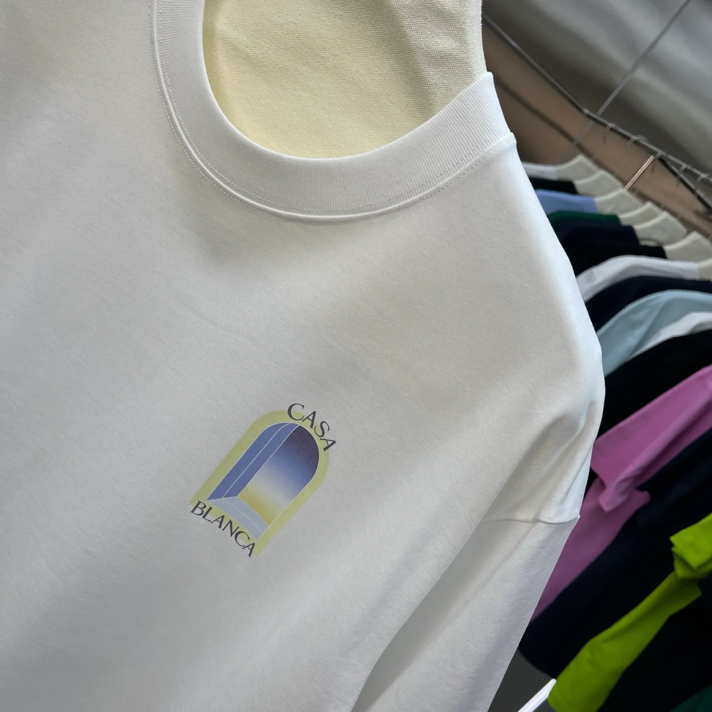 New Arrival Casablanca Casablanca Classic Series printed short-sleeved T-shirt for celebrities. It is made of Xinjiang long-staple cotton ~ grams. The color of the fabric is custom-dyed and will not shrink or fade. It feels comfortable and has a strong texture. A must-have for fashionable men and women, the Classic drop-shoulder wide version is available exclusively in In Stock! Color: White Black Blue fluorescent color Light Green color (5 colors) Size: S M L XL XXL